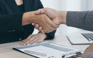 Solliciteren als starter: Tips om op te vallen (ook zonder ervaring)